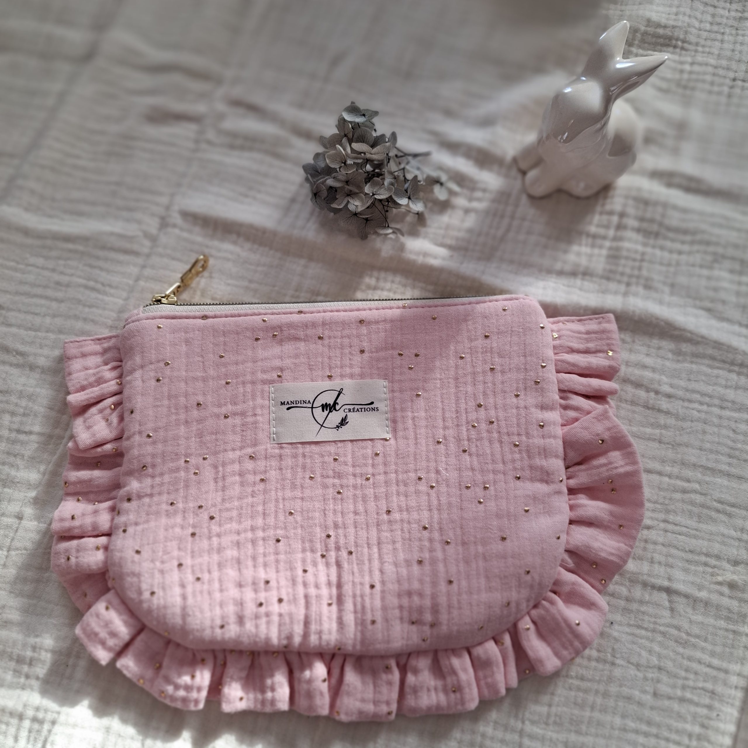 trousse plate zippée double gaze avec pois doré couleur rose clair