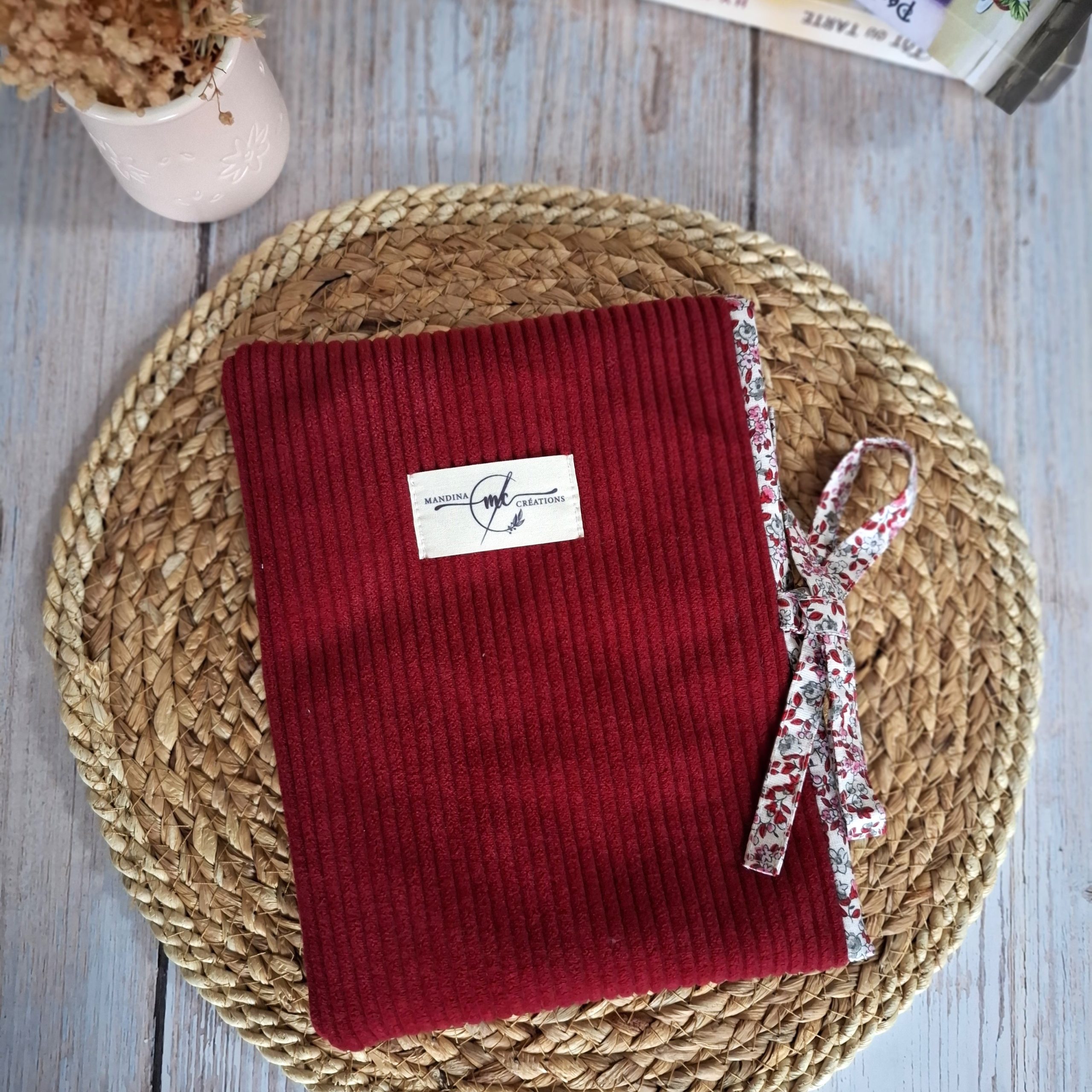pochette pour livre de poche velours côtelé huggy bordeaux