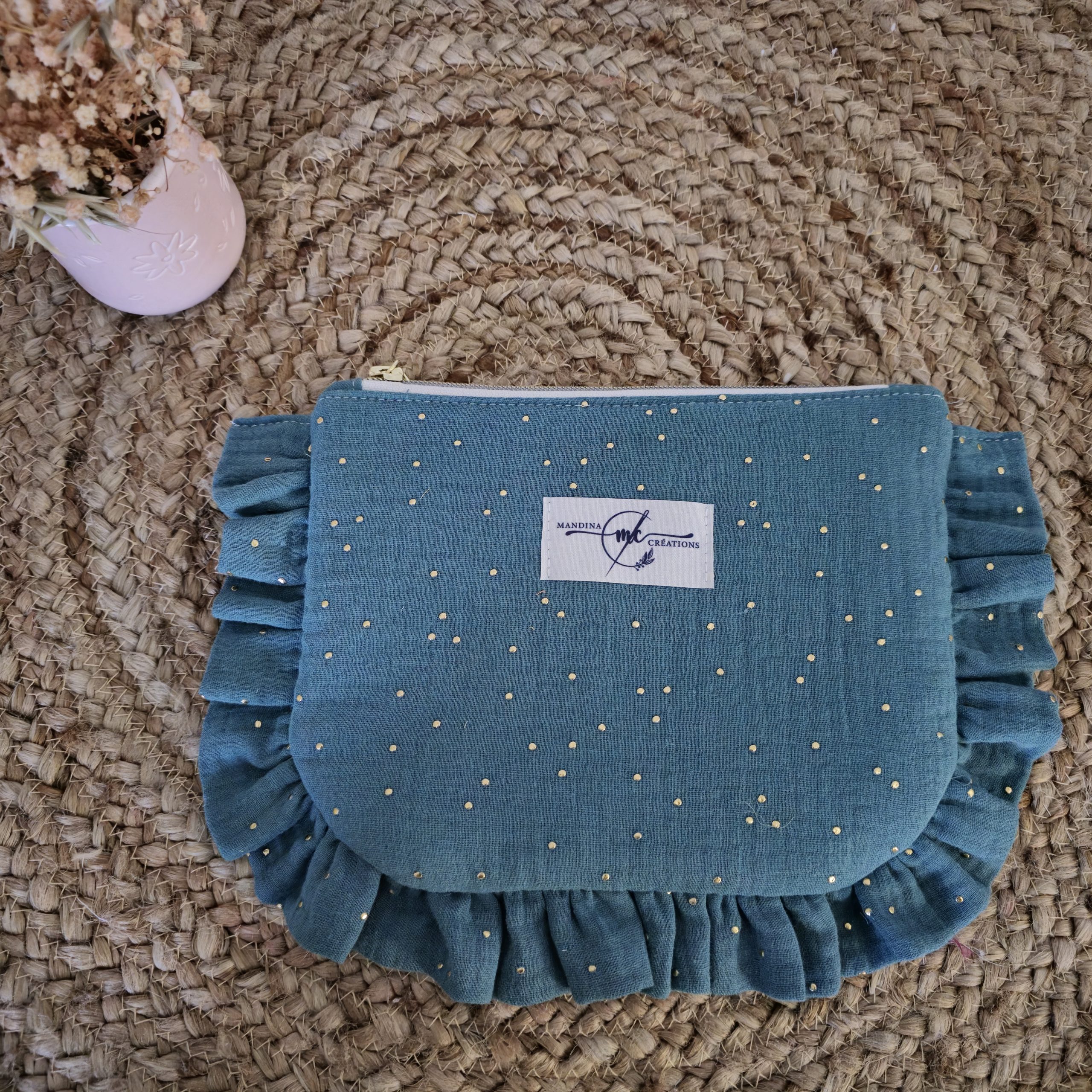 trousse plate zippée double gaze avec pois doré couleur eucaplyptus