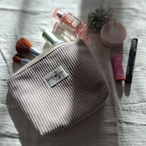 Petite trousse zippée en velours côtelé couleur beige