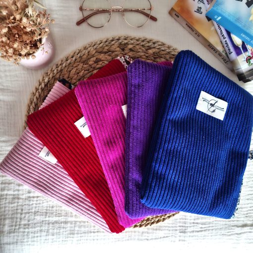 pochette-velours-cotele-huggy-rose-tomate-aubergine-lavande-bleu-roi-