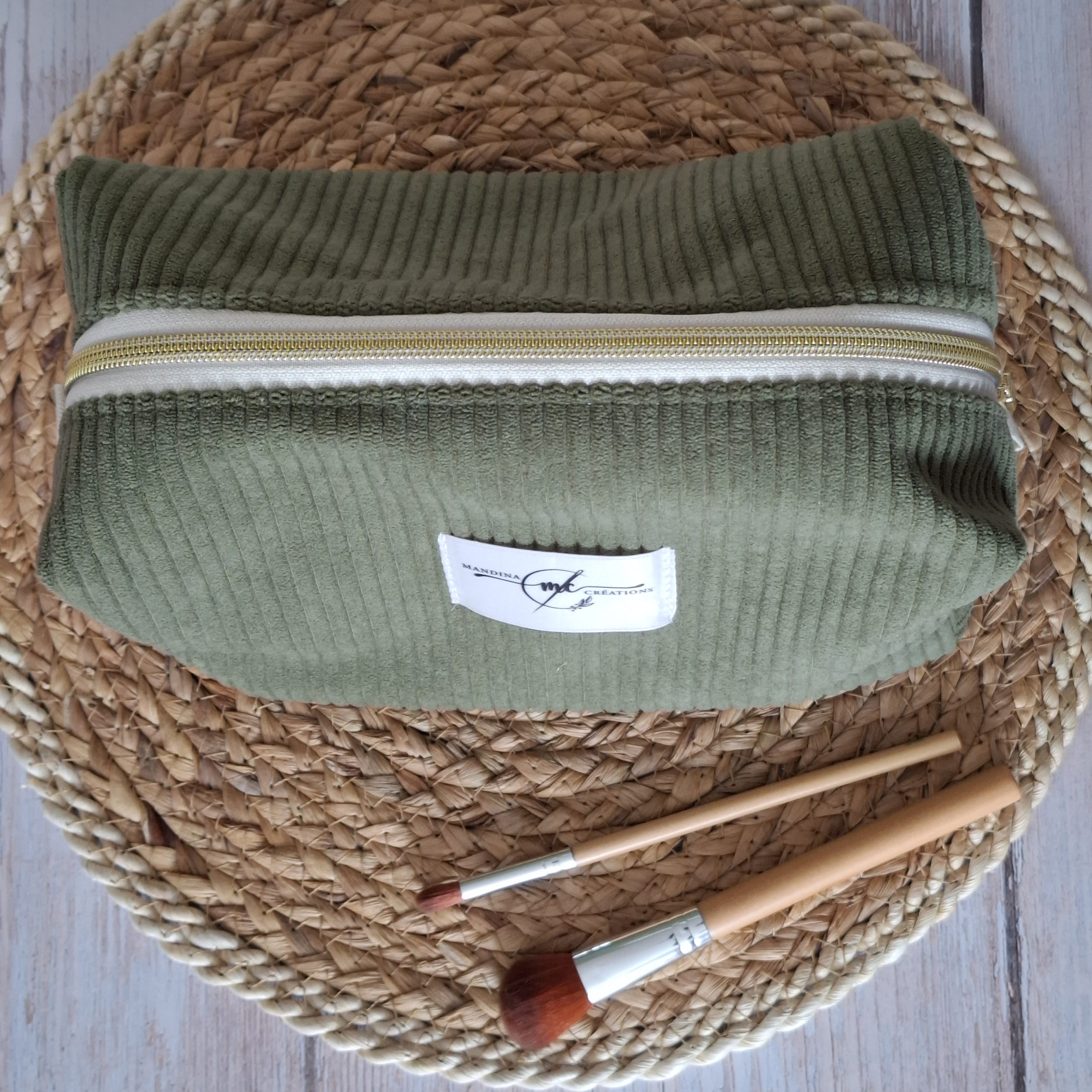 Trousse de toilette velours côtelé vert kaki