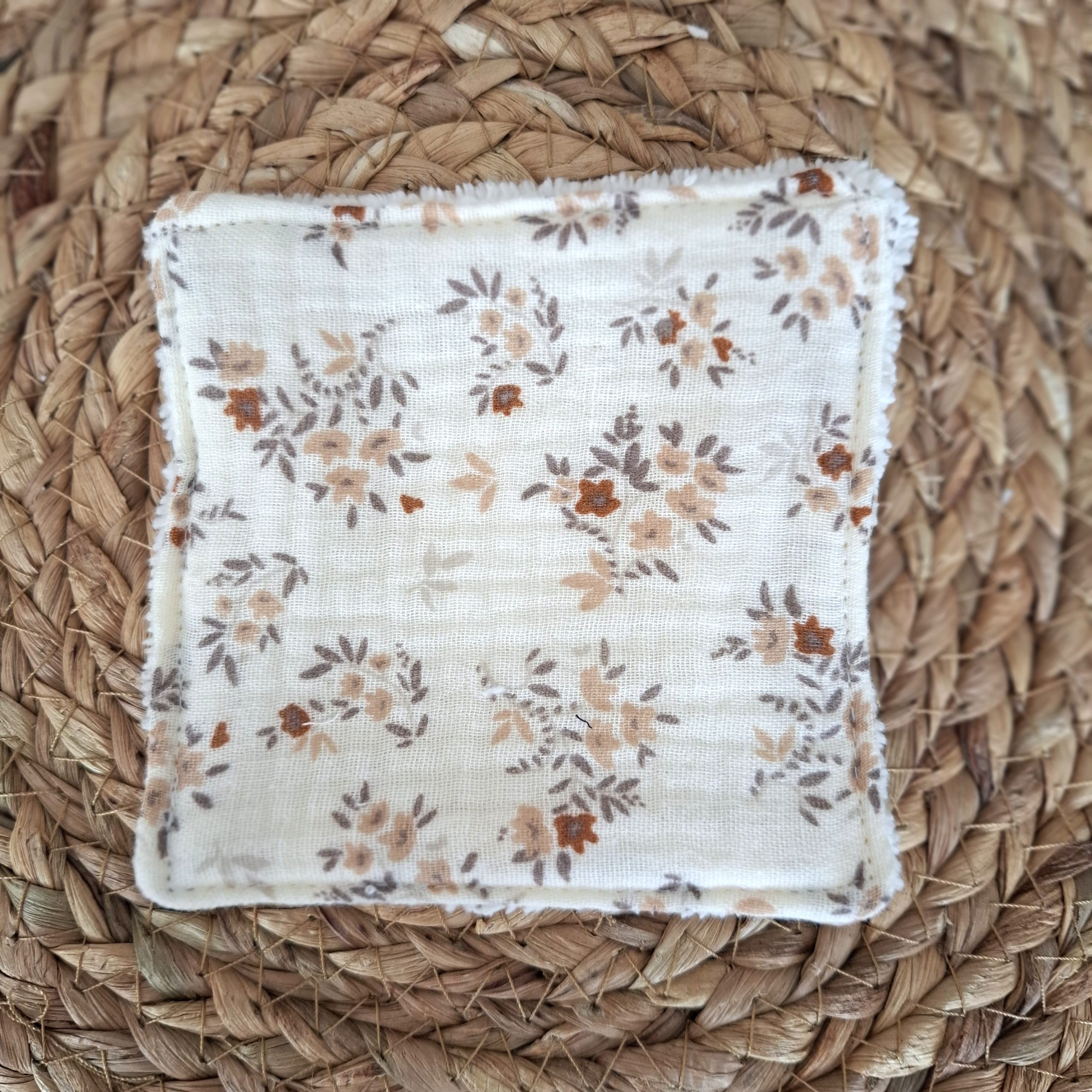 Panière florale avec un lot de 7 lingettes - En stock – Image 9