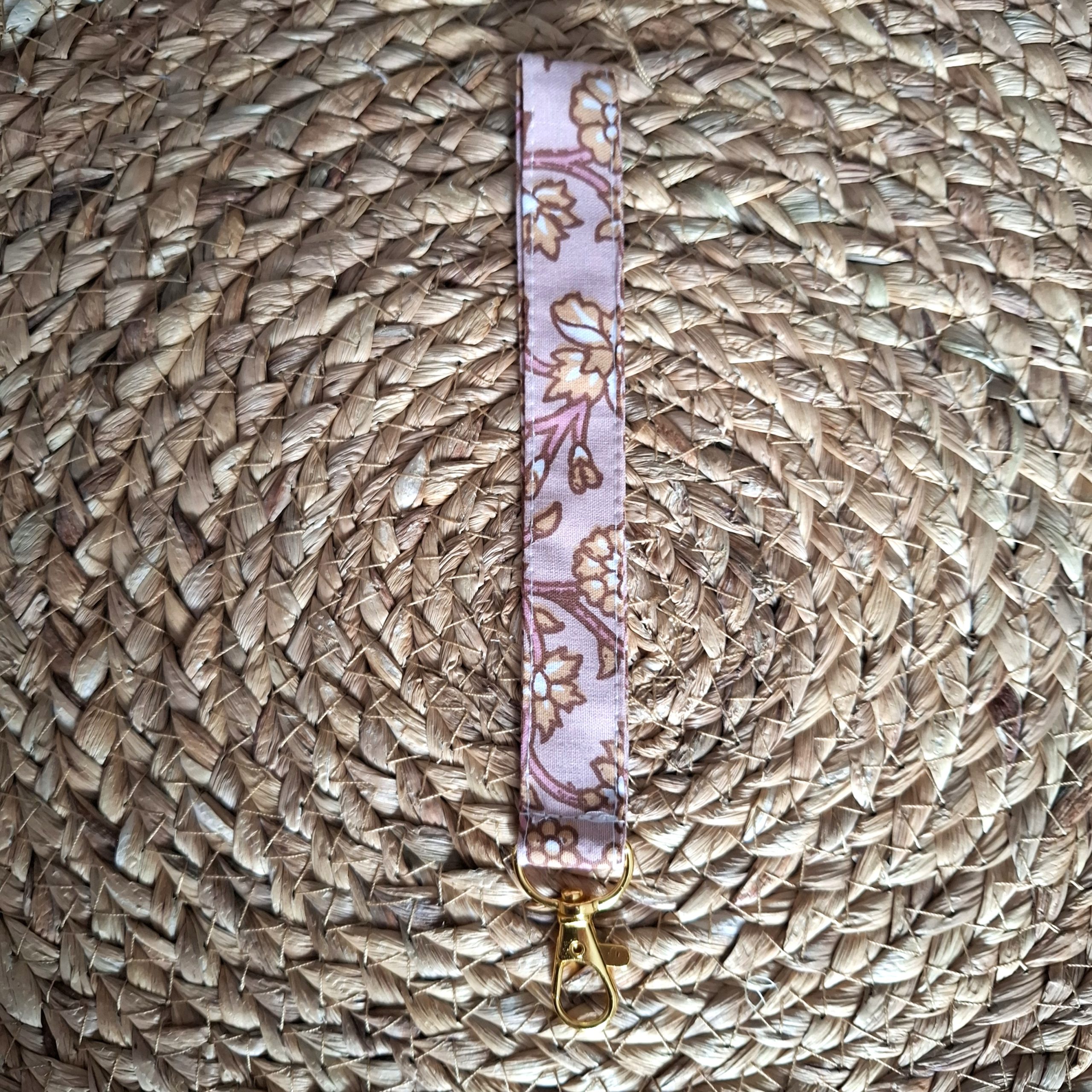 Porte clé dragonne tissus Fleurs indienne rose