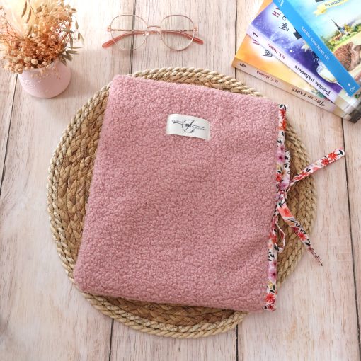 pochette pour livre bouclette rose romane rose