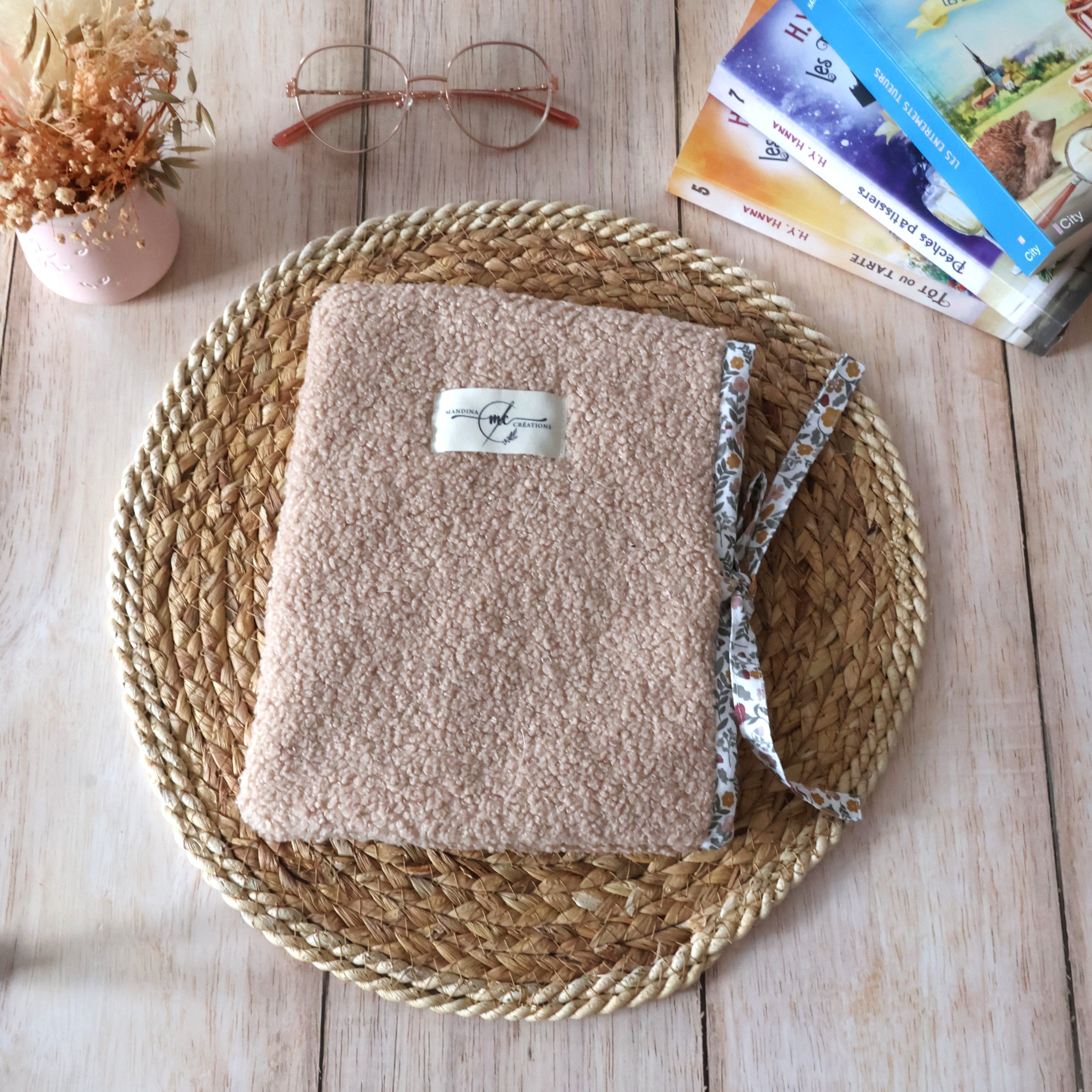 pochette pour livre poche bouclette marron louison